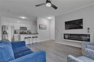 Photo #4: 2718350 Listing 