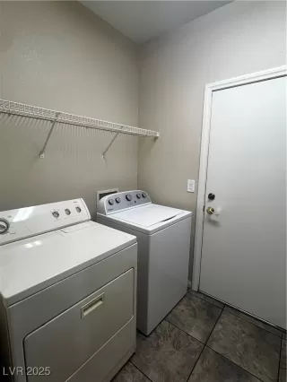 Photo #2: 2718353 Listing 