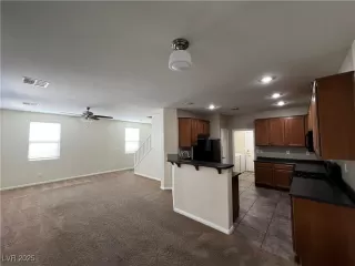 Photo #4: 2718353 Listing 