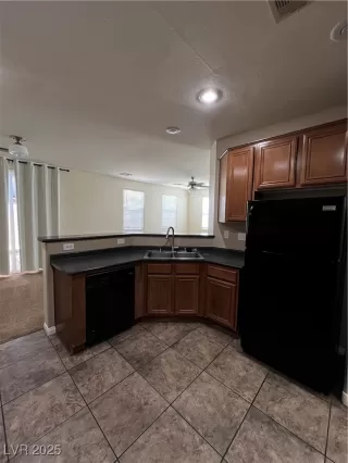 Photo #6: 2718353 Listing 