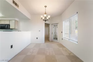 Photo #5: 2718374 Listing