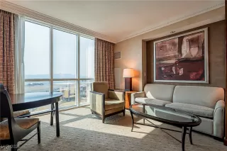 Photo #1: 2718379 Listing