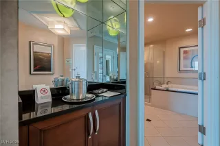 Photo #5: 2718379 Listing