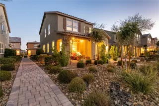 Photo #2: 2718398 Listing