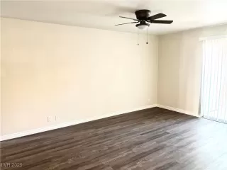 Photo #2: 2718431 Listing 