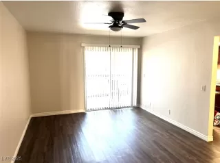 Photo #3: 2718431 Listing 