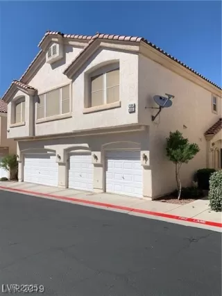 Photo #1: 2718438 Listing 