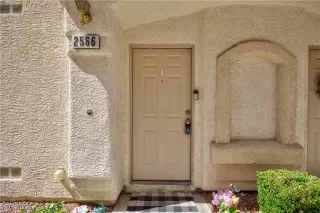 Photo #5: 2718438 Listing 