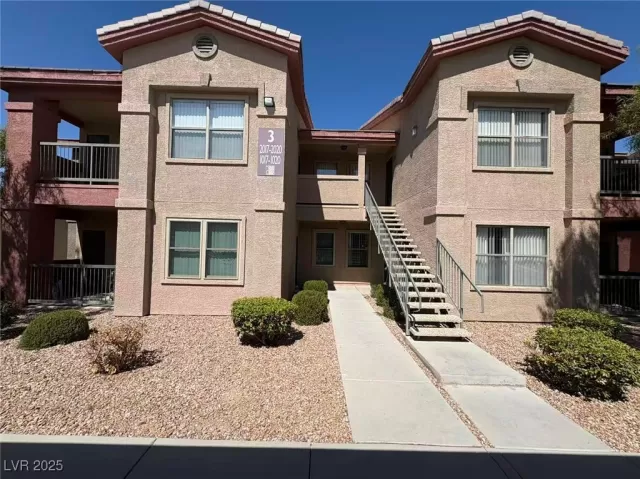 MLS: 2718460 Condo For Sale