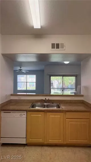 Photo #6: 2718460 Listing 