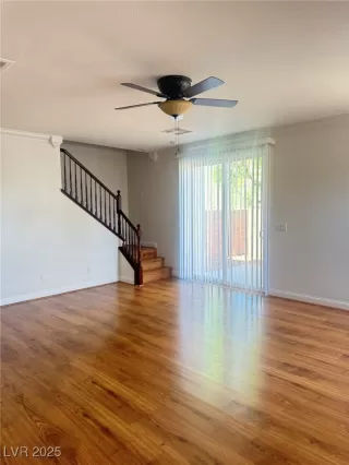 Photo #3: 2718468 Listing 