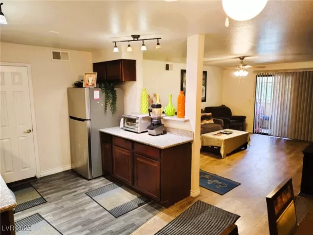 MLS: 2718470 Condo For Sale