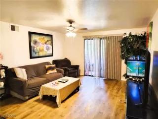 Photo #3: 2718470 Listing