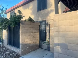 Photo #1: 2718476 Listing