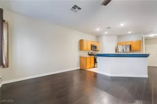 Photo #6: 2718477 Listing 