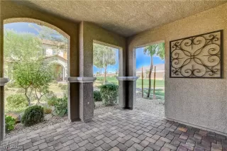 Photo #3: 2718482 Listing