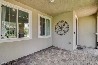 Photo #4: 2718482 Listing