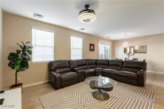 Photo #1: 2718497 Listing 