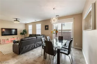 Photo #6: 2718497 Listing 