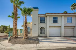 Photo #1: 2718509 Listing 