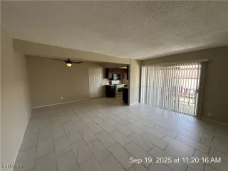 Photo #1: 2718518 Listing 