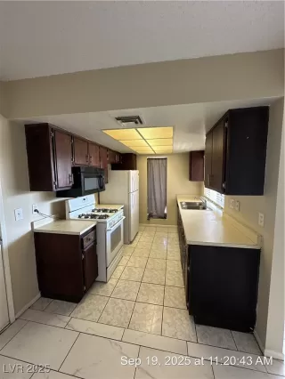 Photo #4: 2718518 Listing 