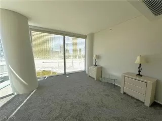 Photo #6: 2718519 Listing 