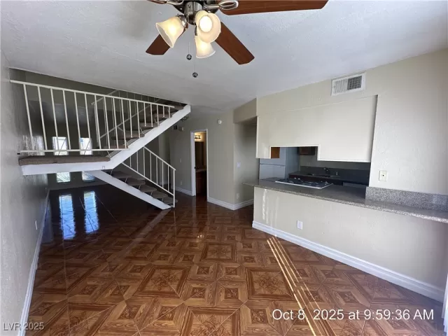 MLS: 2718520 Condo For Sale