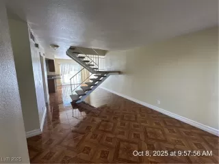 Photo #1: 2718520 Listing 