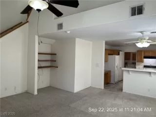 Photo #2: 2718523 Listing 