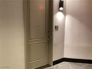 Photo #2: 2718532 Listing 