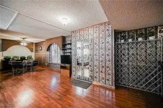 Photo #4: 2718539 Listing 