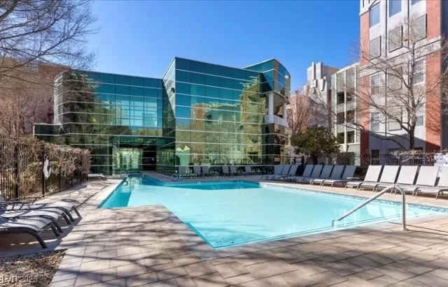 MLS: 2718540 Condo For Sale