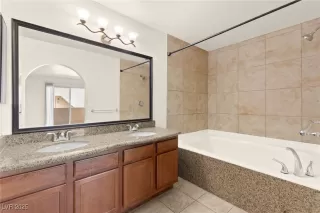 Photo #2: 2718589 Listing 