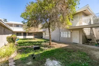 Photo #4: 2718592 Listing 