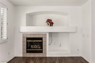 Photo #4: 2718606 Listing