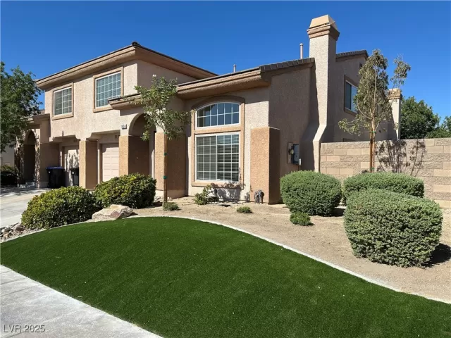 MLS: 2718612 Condo For Sale