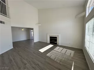 Photo #2: 2718612 Listing 