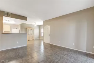 Photo #6: 2718636 Listing 