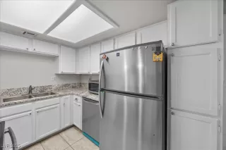 Photo #3: 2718656 Listing 