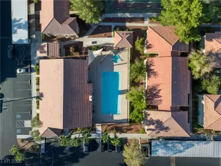 Photo #1: 2718682 Listing 