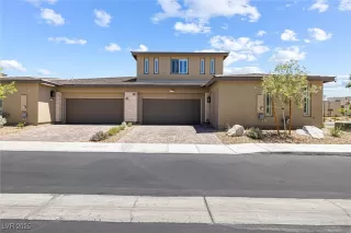 Photo #2: 2718685 Listing