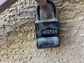 Photo #4: 2718698 Listing 