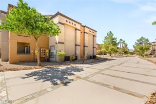 Photo #1: 2718703 Listing