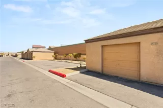 Photo #5: 2718703 Listing