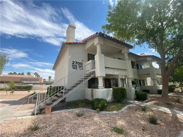 MLS: 2718721 Condo For Sale