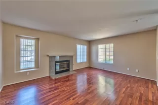 Photo #1: 2718735 Listing 