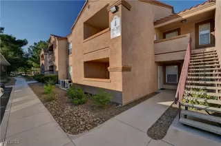 Photo #5: 2718737 Listing 