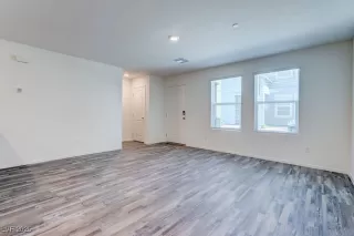 Photo #4: 2718752 Listing 