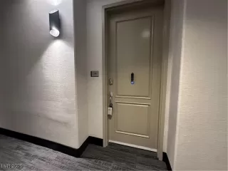 Photo #1: 2718769 Listing 